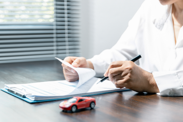 ¿Qué ocurre si conduces el coche de un fallecido?